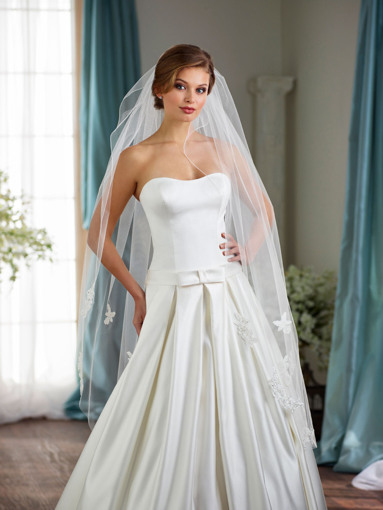 https://www.maritzasbridal.com/wp-content/uploads/2020/05/EB9452-S.jpg